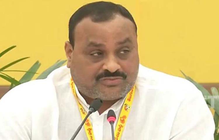 వైసీపీ నేతలతో పోలీసులు కుమ్మక్కై వేధిస్తున్నారు వైసీపీ నేతలతో పోలీసులు కుమ్మక్కై వేధిస్తున్నారు