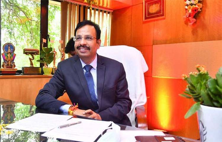 ఆర్టీసీ ఎండీ సజ్జనార్ కీలక నిర్ణయం.. ఆర్టీసీ ఎండీ సజ్జనార్ కీలక నిర్ణయం..