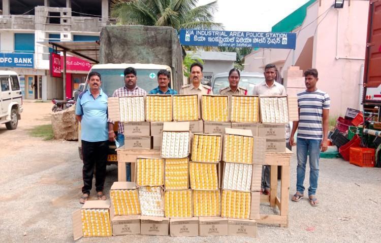 కర్నాటక మద్యంపై కియ పోలీసుల చర్యలు కర్నాటక మద్యంపై కియ పోలీసుల చర్యలు
