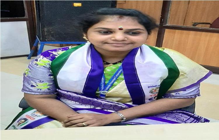 కాకినాడ నూతన మేయర్ సుంకర శివ ప్రసన్న కాకినాడ నూతన మేయర్ సుంకర శివ ప్రసన్న