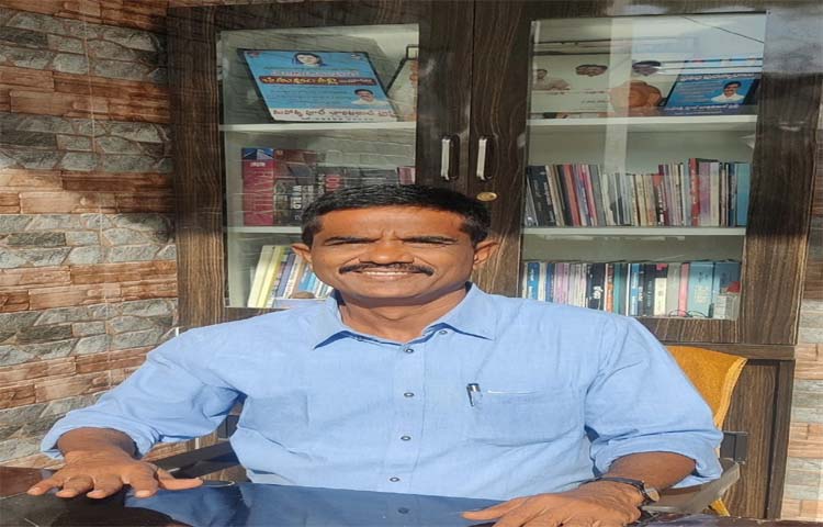 రాష్ట్రంలో ఖాళీగా ఉన్న ఉపాద్యాయ,అధ్యాపకుల పోస్ట్ లను భర్తీ చేయండి రాష్ట్రంలో ఖాళీగా ఉన్న ఉపాద్యాయ,అధ్యాపకుల పోస్ట్ లను భర్తీ చేయండి