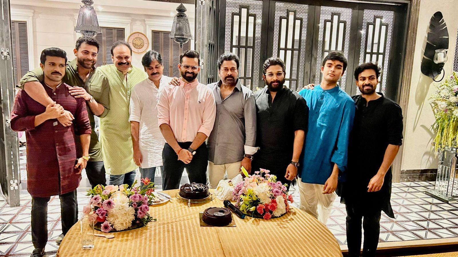 పూర్తిగా కోలుకున్న సాయిధరమ్ తేజ్.. ఫ్యామిలీతో కలిసి పార్టీ పూర్తిగా కోలుకున్న సాయిధరమ్ తేజ్.. ఫ్యామిలీతో కలిసి పార్టీ