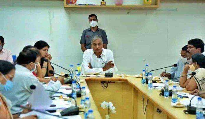 తెలంగాణ: కరోనా కొత్త వేరియంట్ (ఒమిక్రాన్) నియంత్రణపై మంత్రి హరీశరావు సమీక్ష తెలంగాణ: కరోనా కొత్త వేరియంట్ (ఒమిక్రాన్) నియంత్రణపై మంత్రి హరీశరావు సమీక్ష