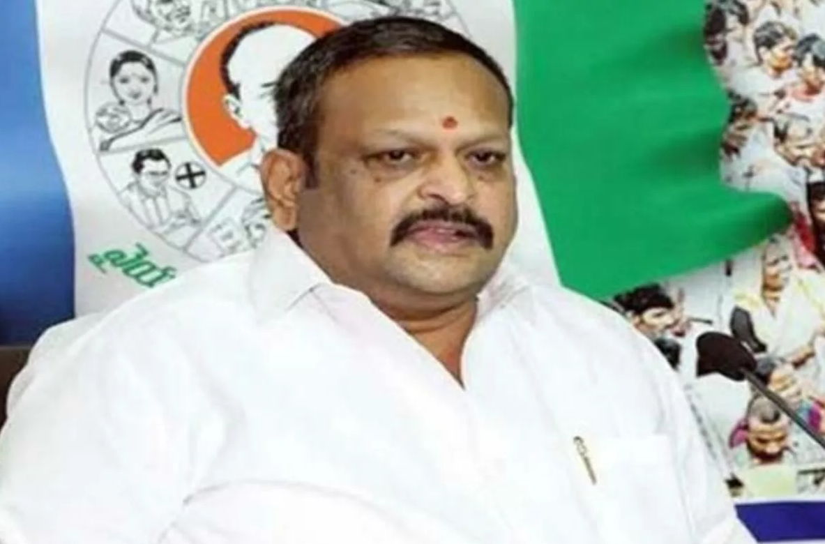 మంత్రి పదవి మిస్సయినా ఇలా సెట్టయ్యారు .. కోలగట్లకు డిప్యూటీ స్పీకర్.! మంత్రి పదవి మిస్సయినా ఇలా సెట్టయ్యారు .. కోలగట్లకు డిప్యూటీ స్పీకర్.!