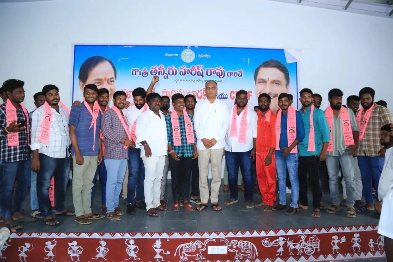 కేంద్రంలో ఉన్నది ‘కాపీ పేస్ట్’ ప్రభుత్వం: మంత్రి హరీశ్రావు కేంద్రంలో ఉన్నది ‘కాపీ పేస్ట్’ ప్రభుత్వం: మంత్రి హరీశ్రావు