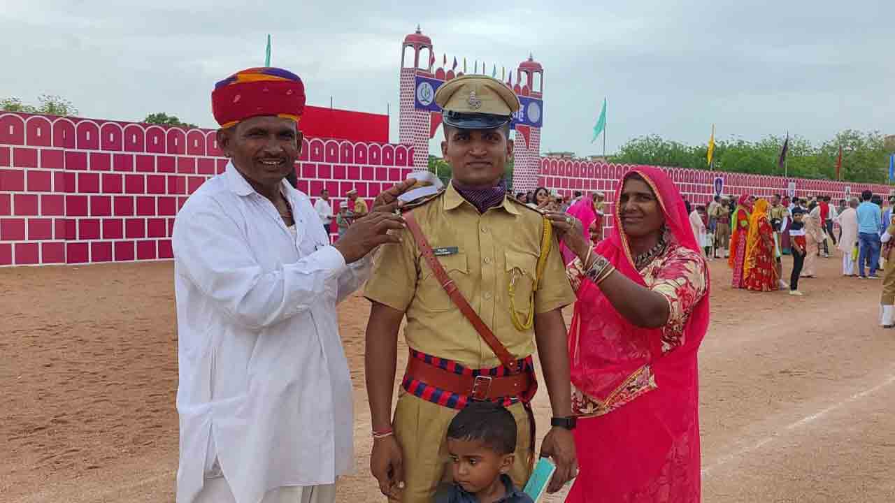 ఒకప్పుడు సెక్యూరిటీ గార్డ్.. ఇప్పుడు సబ్ ఇన్స్పెక్టర్ ఒకప్పుడు సెక్యూరిటీ గార్డ్.. ఇప్పుడు సబ్ ఇన్స్పెక్టర్