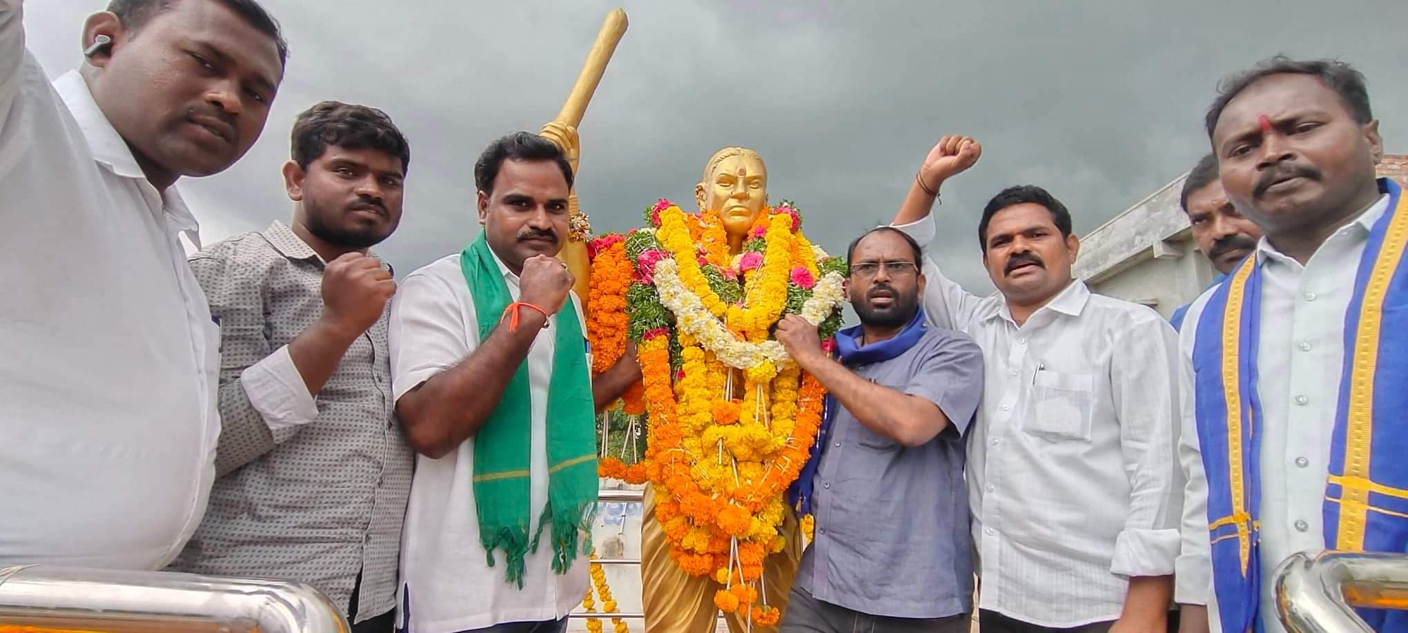 ఆధిపత్యాన్ని దిక్కరించిన వీర వనిత చిట్యాల ఐలమ్మ ఆధిపత్యాన్ని దిక్కరించిన వీర వనిత చిట్యాల ఐలమ్మ