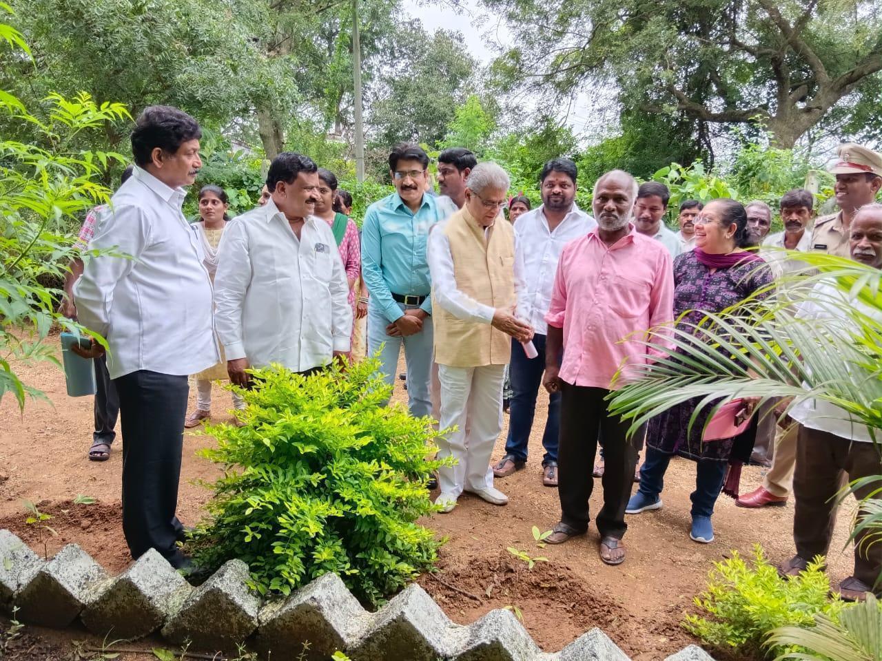 తెలంగాణకు హరితహారం అద్భుతం: యూపీ మంత్రి అరుణ్ కుమార్ తెలంగాణకు హరితహారం అద్భుతం: యూపీ మంత్రి అరుణ్ కుమార్