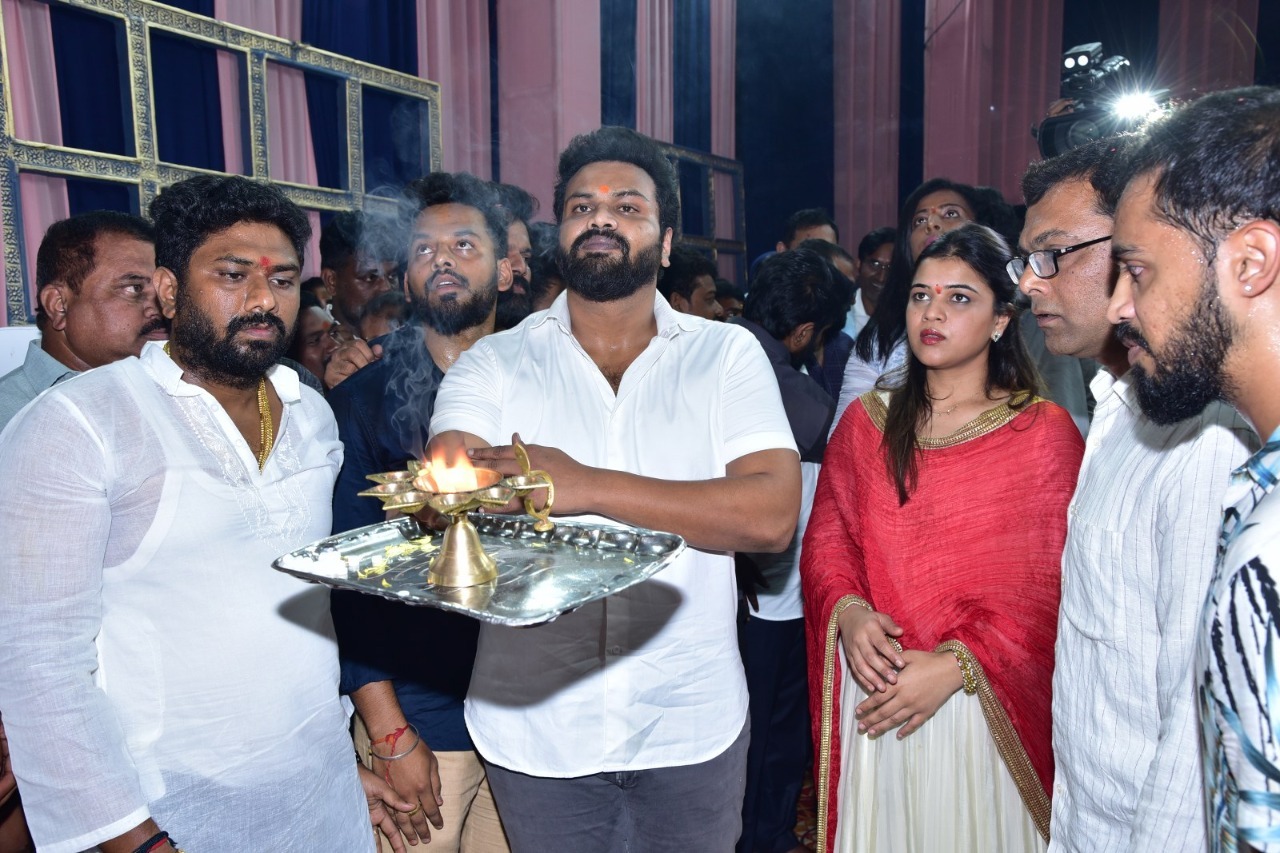 గుడి ఎనకాల కథ ఇదా..! గుడి ఎనకాల కథ ఇదా..!