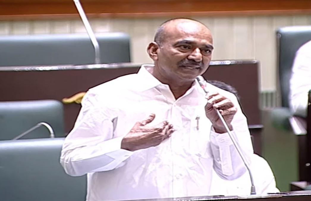 అసెంబ్లీ నుంచి ఈటల సస్పెన్షన్.. నేడు చార్జీషీట్ విడుదల? అసెంబ్లీ నుంచి ఈటల సస్పెన్షన్.. నేడు చార్జీషీట్ విడుదల?