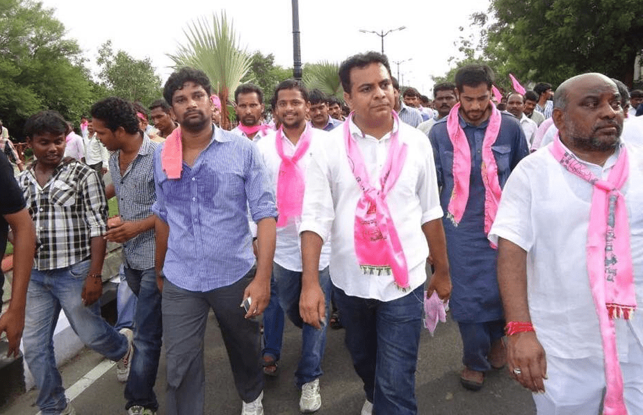 సాగరహారంలో మీ జాడ ఎక్కడ..? ఆ నలుగురికి కేటీఆర్ సూటి ప్రశ్న సాగరహారంలో మీ జాడ ఎక్కడ..? ఆ నలుగురికి కేటీఆర్ సూటి ప్రశ్న