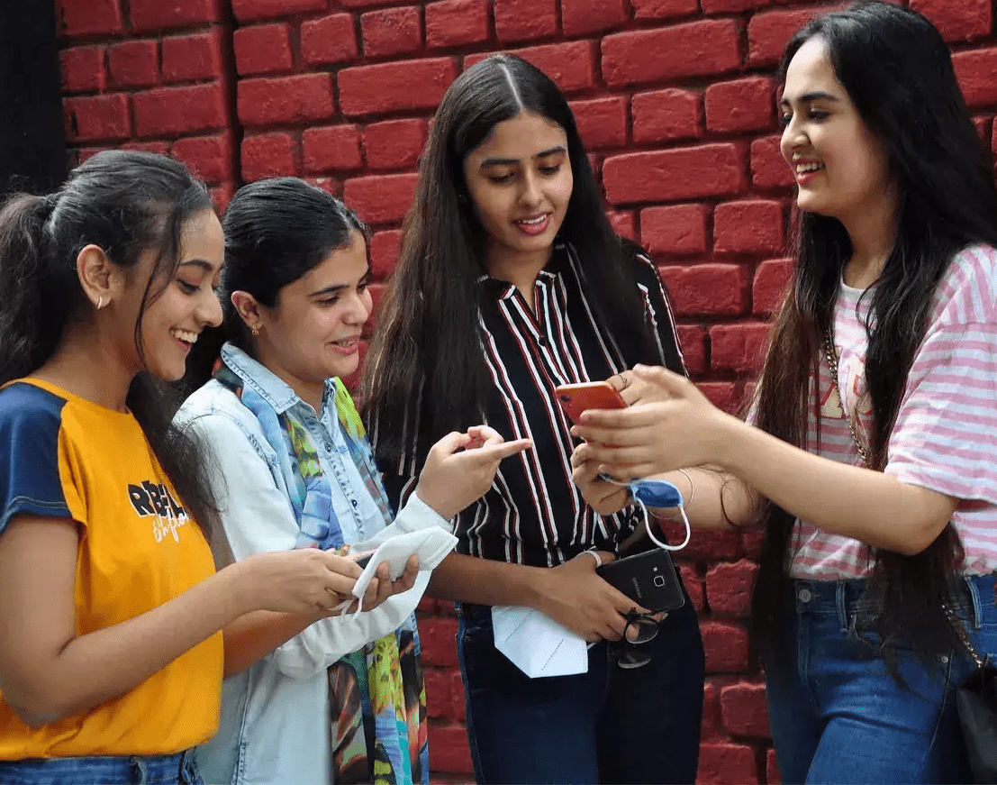 JEE అడ్వాన్స్డ్ ఫలితాలు విడుదల.. రిజల్ట్ లింక్ ఇదే JEE అడ్వాన్స్డ్ ఫలితాలు విడుదల.. రిజల్ట్ లింక్ ఇదే