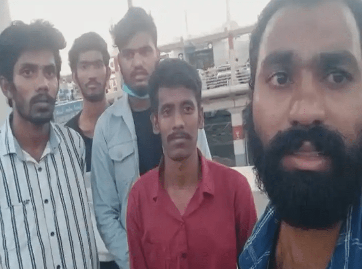 ఏజెంట్ మోసం: దుబాయ్లో చిక్కుకున్న సిరిసిల్ల యువకులు.. స్పందించిన మంత్రి కేటీఆర్ ఏజెంట్ మోసం: దుబాయ్లో చిక్కుకున్న సిరిసిల్ల యువకులు.. స్పందించిన మంత్రి కేటీఆర్