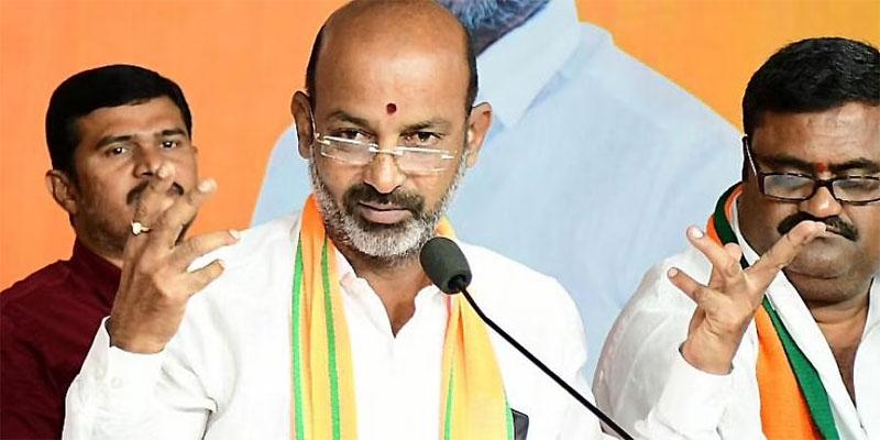 బీజేపీలో ముసలం.. మునుగోడుకు దూరంగా బండి, అరవింద్ బీజేపీలో ముసలం.. మునుగోడుకు దూరంగా బండి, అరవింద్