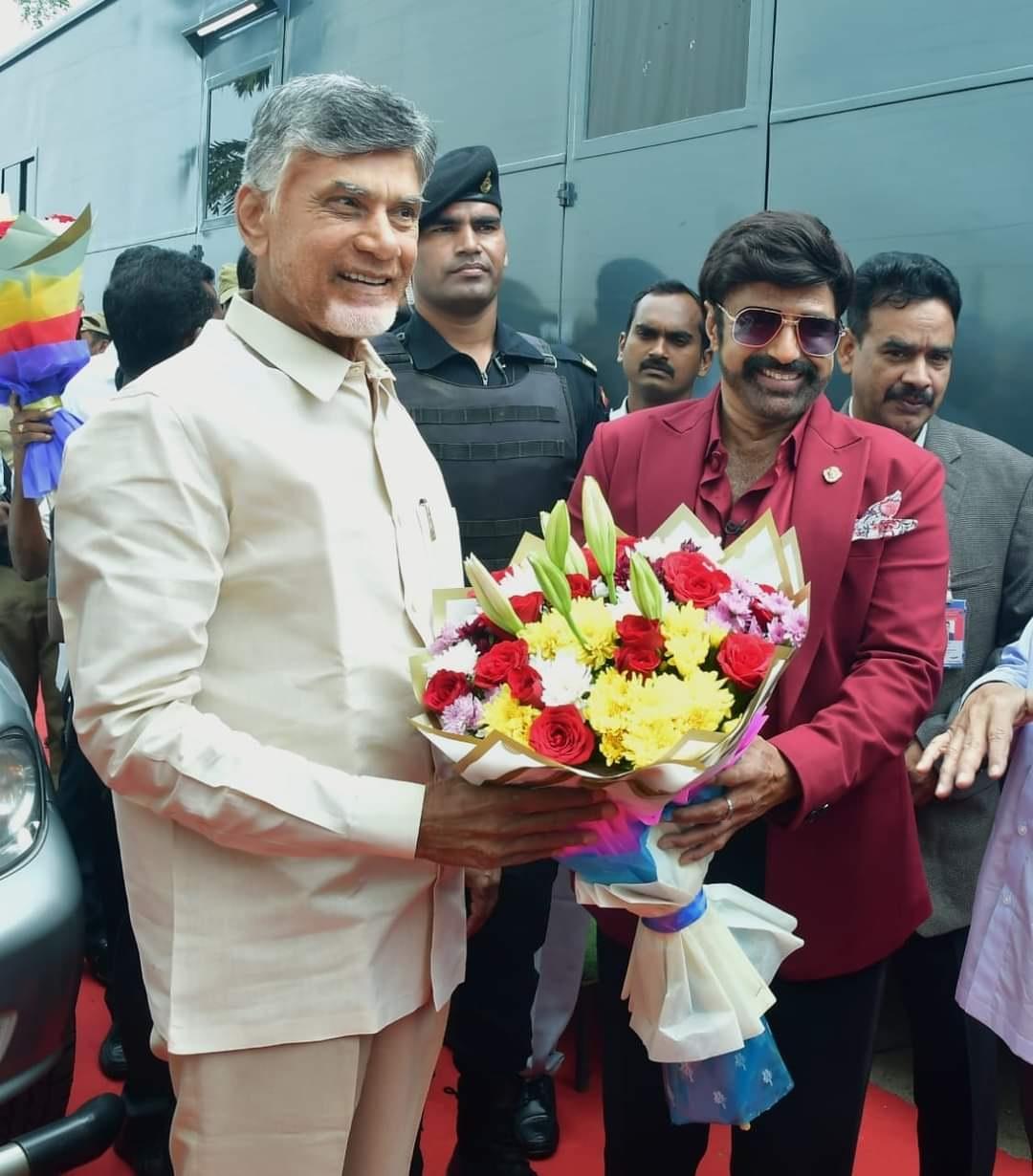 బావాబామ్మర్దుల ఉద్దేశ్యం ఏంది! వైశ్రాయ్ ఘటనను ఎందుకు ముందేసుకున్నరు!! బావాబామ్మర్దుల ఉద్దేశ్యం ఏంది! వైశ్రాయ్ ఘటనను ఎందుకు ముందేసుకున్నరు!!