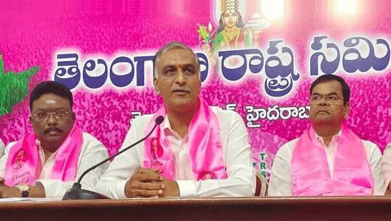 ప్రభుత్వాన్ని పడగొట్టాలని.. దేవుడు మోదీకి సిగ్నల్ ఇచ్చాడా?: మంత్రి హరీశ్ రావు ప్రభుత్వాన్ని పడగొట్టాలని.. దేవుడు మోదీకి సిగ్నల్ ఇచ్చాడా?: మంత్రి హరీశ్ రావు