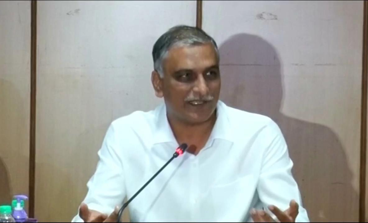 8 వైద్య కళాశాలల్లో.. MBBS అడ్మిషన్ నోటిఫికేషన్: మంత్రి హరీశ్రావు 8 వైద్య కళాశాలల్లో.. MBBS అడ్మిషన్ నోటిఫికేషన్: మంత్రి హరీశ్రావు