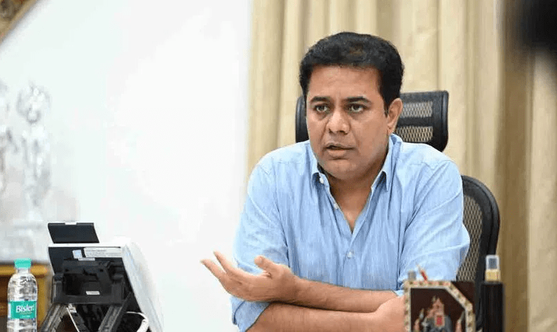 మోయలేని భారం మోపే వాడే.. మోదీ.. నిప్పులు చెరిగిన కేటీఆర్ మోయలేని భారం మోపే వాడే.. మోదీ.. నిప్పులు చెరిగిన కేటీఆర్