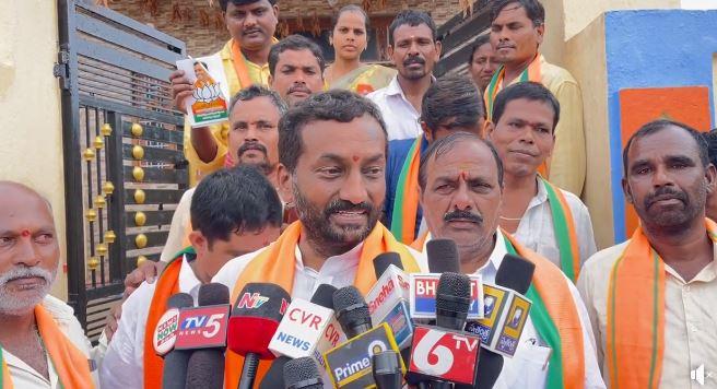 ఇన్నేళ్లకు మునుగోడు గుర్తుకు వచ్చిందా కేటీఆర్: ఎమ్మెల్యే రఘునందన్ ఇన్నేళ్లకు మునుగోడు గుర్తుకు వచ్చిందా కేటీఆర్: ఎమ్మెల్యే రఘునందన్