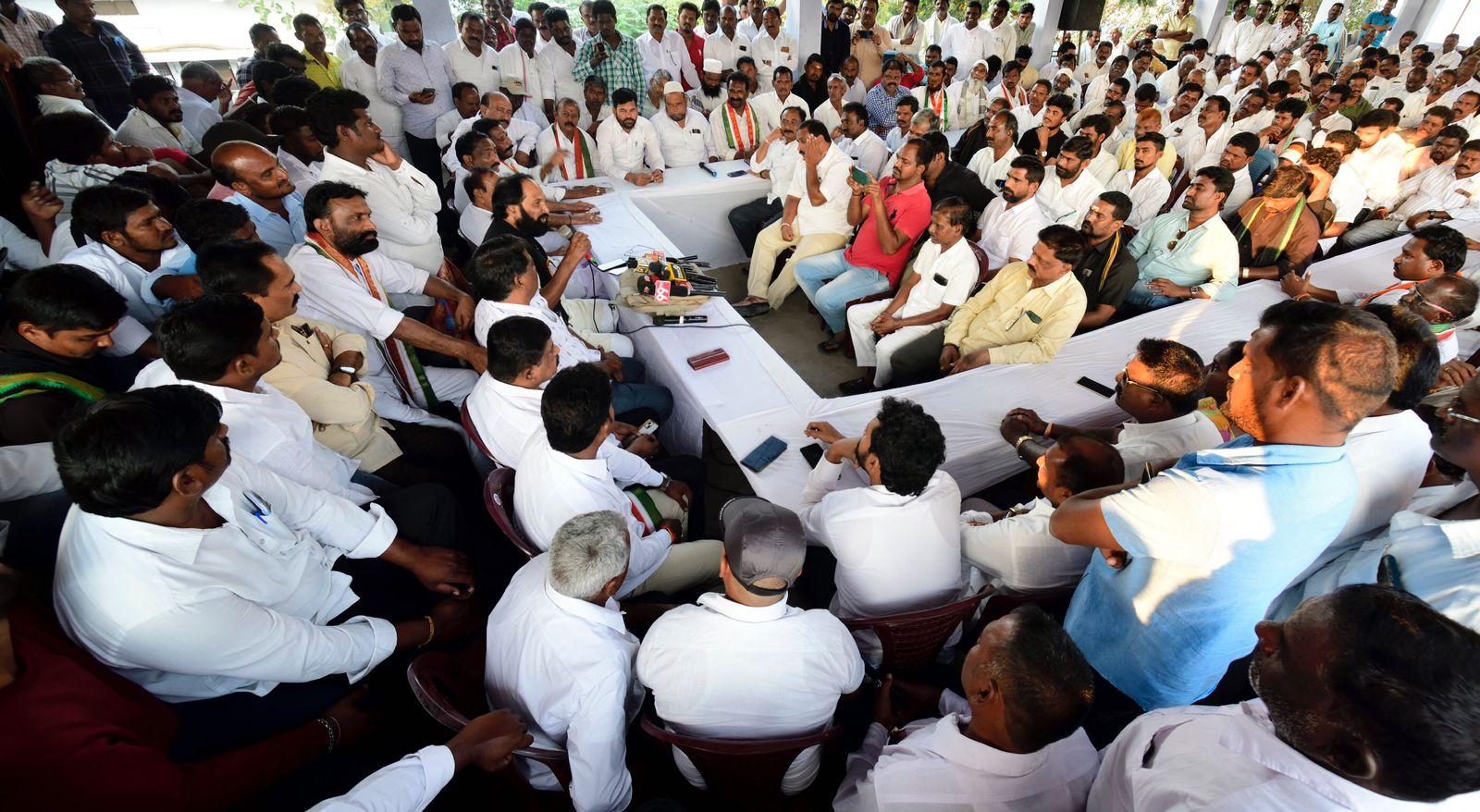 రైతు సమస్యలపై ఉద్యమించండి: MP ఉత్తమ్ పిలుపు రైతు సమస్యలపై ఉద్యమించండి: MP ఉత్తమ్ పిలుపు
