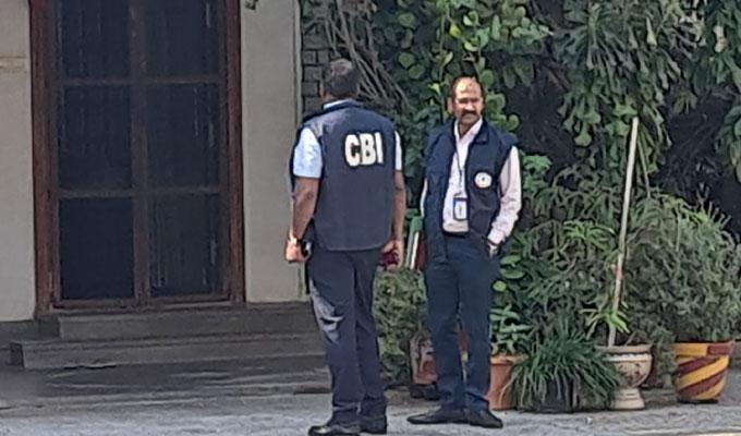 మంత్రి గంగుల, ఎంపీ రవిచంద్రలకు CBI నోటీసులు మంత్రి గంగుల, ఎంపీ రవిచంద్రలకు CBI నోటీసులు