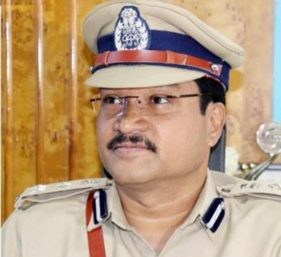 వరంగల్ పోలీస్ కమిషనర్గా ఏవీ రంగనాథ్ వరంగల్ పోలీస్ కమిషనర్గా ఏవీ రంగనాథ్