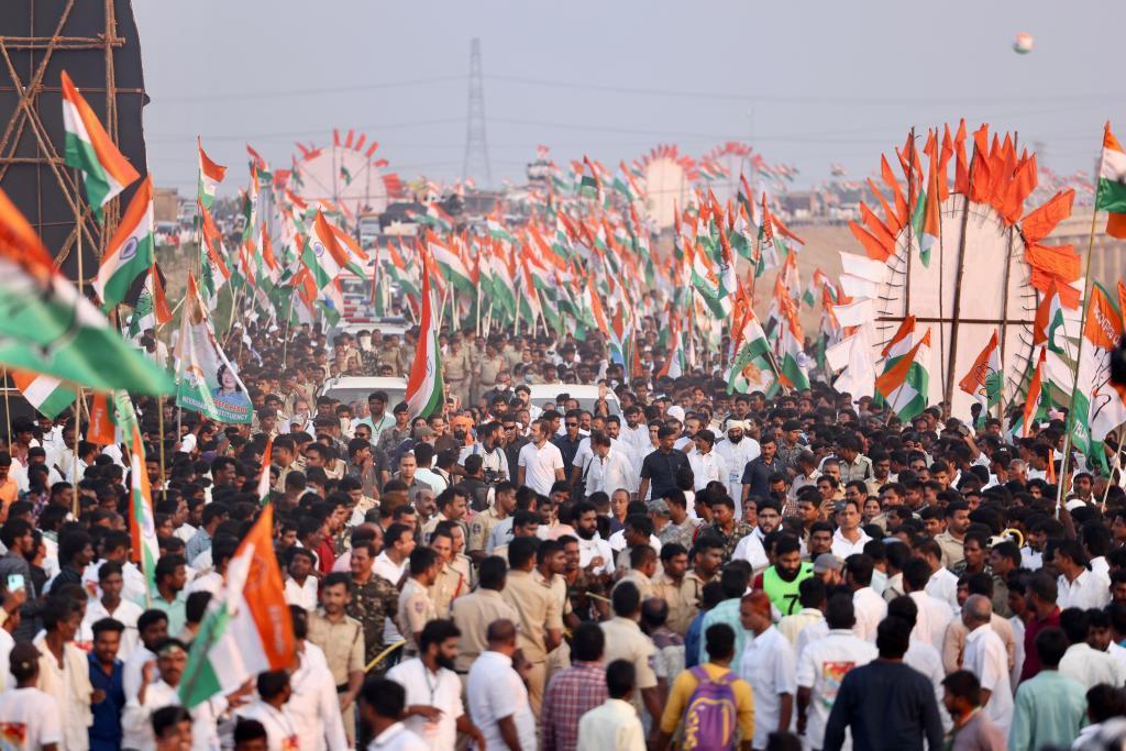 భారత్ జోడో యాత్రకు రాష్ట్రంలో విశేష స్పందన: రేవంత్రెడ్డి భారత్ జోడో యాత్రకు రాష్ట్రంలో విశేష స్పందన: రేవంత్రెడ్డి