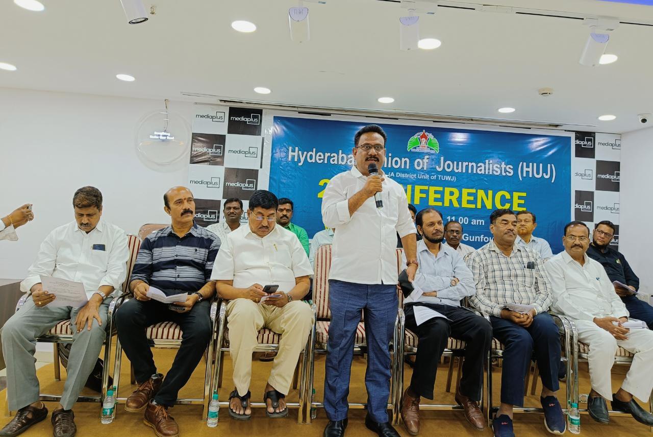 జర్నలిజాన్ని పాలకులకు తాకట్టు పెట్టడం సహించరానిది: విరాహత్ అలీ జర్నలిజాన్ని పాలకులకు తాకట్టు పెట్టడం సహించరానిది: విరాహత్ అలీ