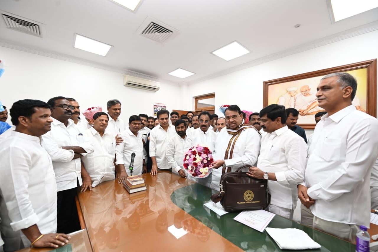 ఎమ్మల్యేగా కూసుకుంట్ల ప్రమాణస్వీకారం ఎమ్మల్యేగా కూసుకుంట్ల ప్రమాణస్వీకారం