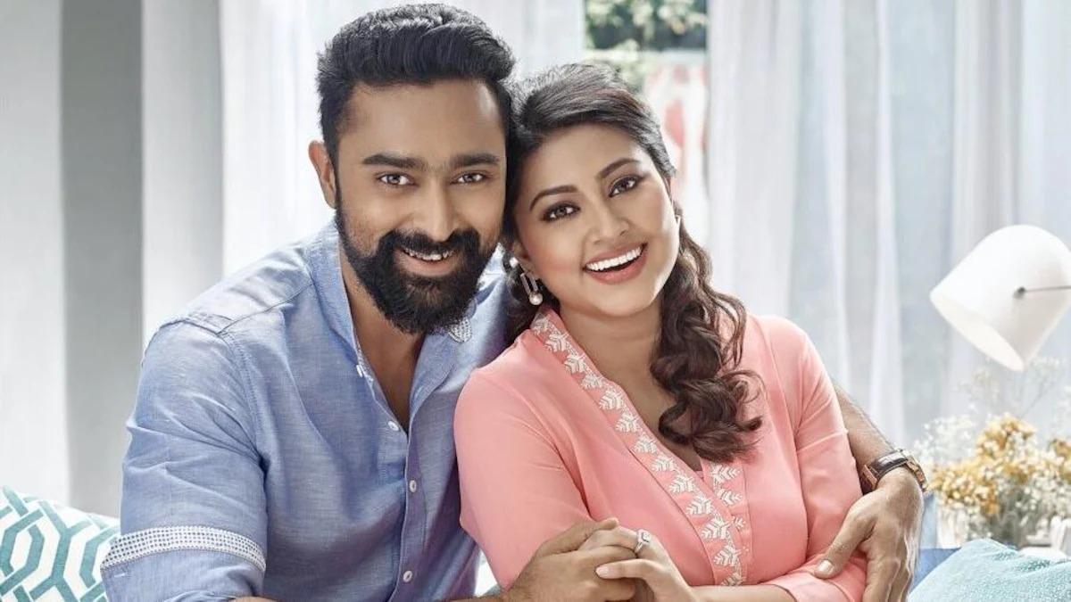 స్నేహ, ప్రసన్న.. విడిపోవట్లేదు.. రూమర్స్కి బ్రేక్! స్నేహ, ప్రసన్న.. విడిపోవట్లేదు.. రూమర్స్కి బ్రేక్!