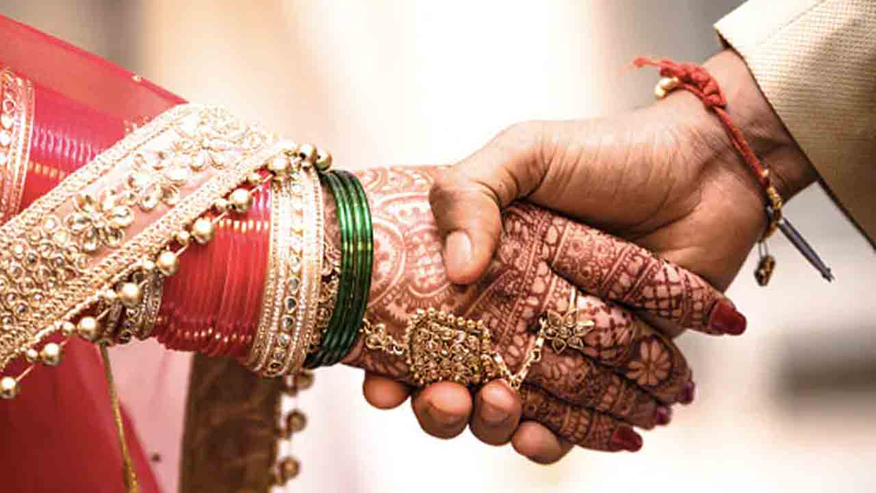 లెహంగా నచ్చలేదని.. పెళ్లిని క్యాన్సల్ చేసిన వధువు లెహంగా నచ్చలేదని.. పెళ్లిని క్యాన్సల్ చేసిన వధువు