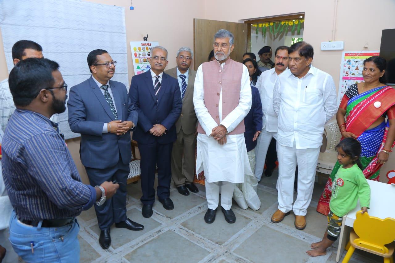 వరంగల్లో హైకోర్టు చీఫ్ జస్టిస్ పర్యటన.. కోర్టుల పరిశీలన వరంగల్లో హైకోర్టు చీఫ్ జస్టిస్ పర్యటన.. కోర్టుల పరిశీలన