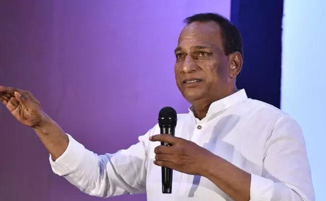 పదవులు ఇచ్చేది వాళ్లే.. నేను కాదు: మంత్రి మల్లారెడ్డి పదవులు ఇచ్చేది వాళ్లే.. నేను కాదు: మంత్రి మల్లారెడ్డి