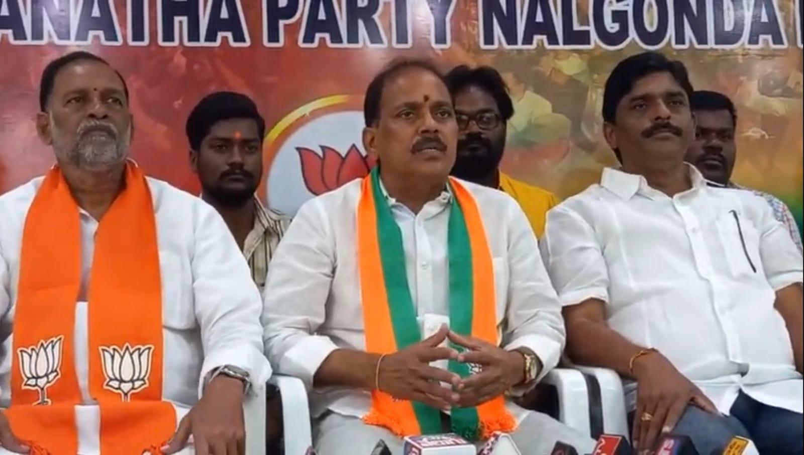 నల్గొండ నియోజకవర్గంలో ప్రజాగోస బైక్ యాత్ర: మాదగోని నల్గొండ నియోజకవర్గంలో ప్రజాగోస బైక్ యాత్ర: మాదగోని