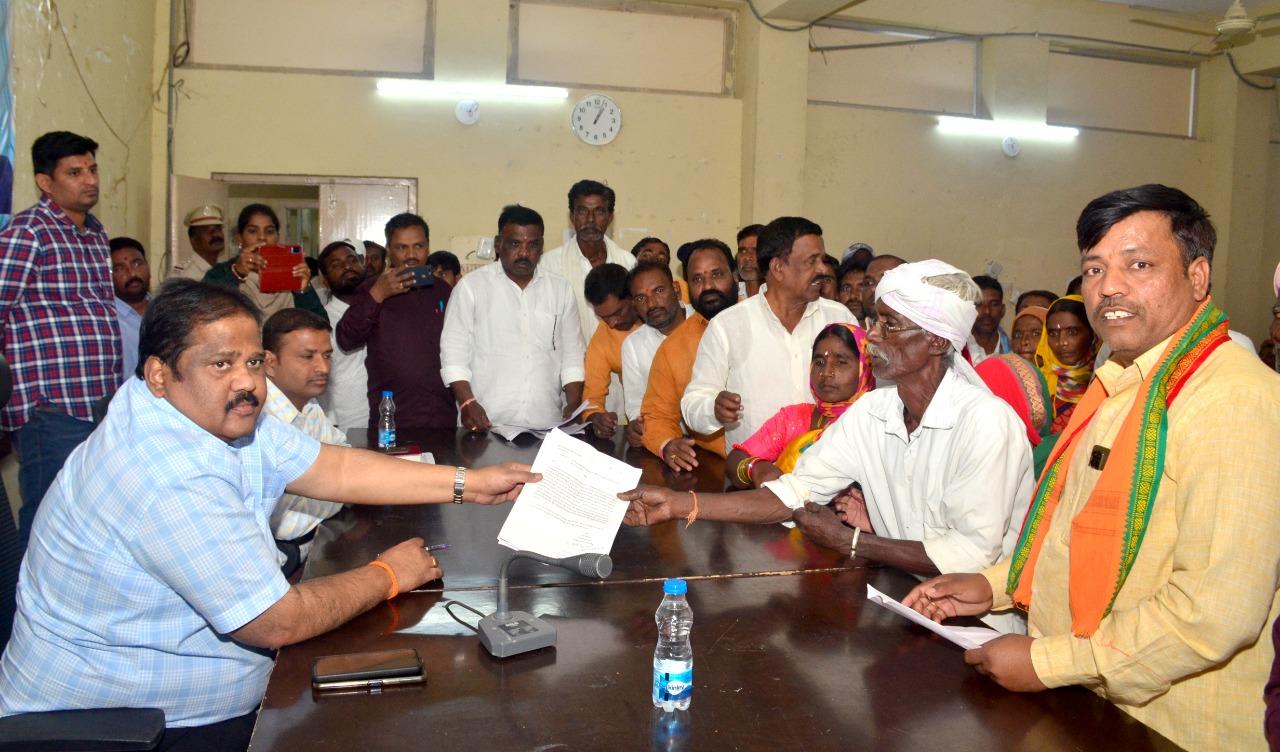 ‘ప్రజావాణి’ పిర్యాదులపై తక్షణమే చర్యలు తీసుకోవాలి ‘ప్రజావాణి’ పిర్యాదులపై తక్షణమే చర్యలు తీసుకోవాలి