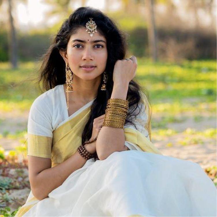 ప్రభాస్ ‘రాముడు’ పూర్తి చేశాడు.. ఇప్పుడు ‘సీత’ సాయిపల్లవి వంతు..! ప్రభాస్ ‘రాముడు’ పూర్తి చేశాడు.. ఇప్పుడు ‘సీత’ సాయిపల్లవి వంతు..!