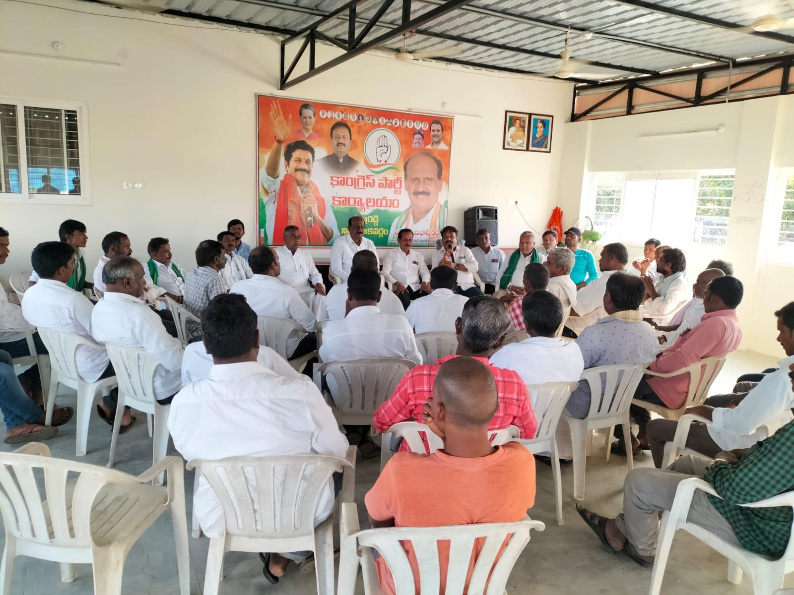 పోచారం ప్రాజెక్టు ఎత్తు పెంచండి.. ఆయకట్ట రైతుల డిమాండ్ పోచారం ప్రాజెక్టు ఎత్తు పెంచండి.. ఆయకట్ట రైతుల డిమాండ్