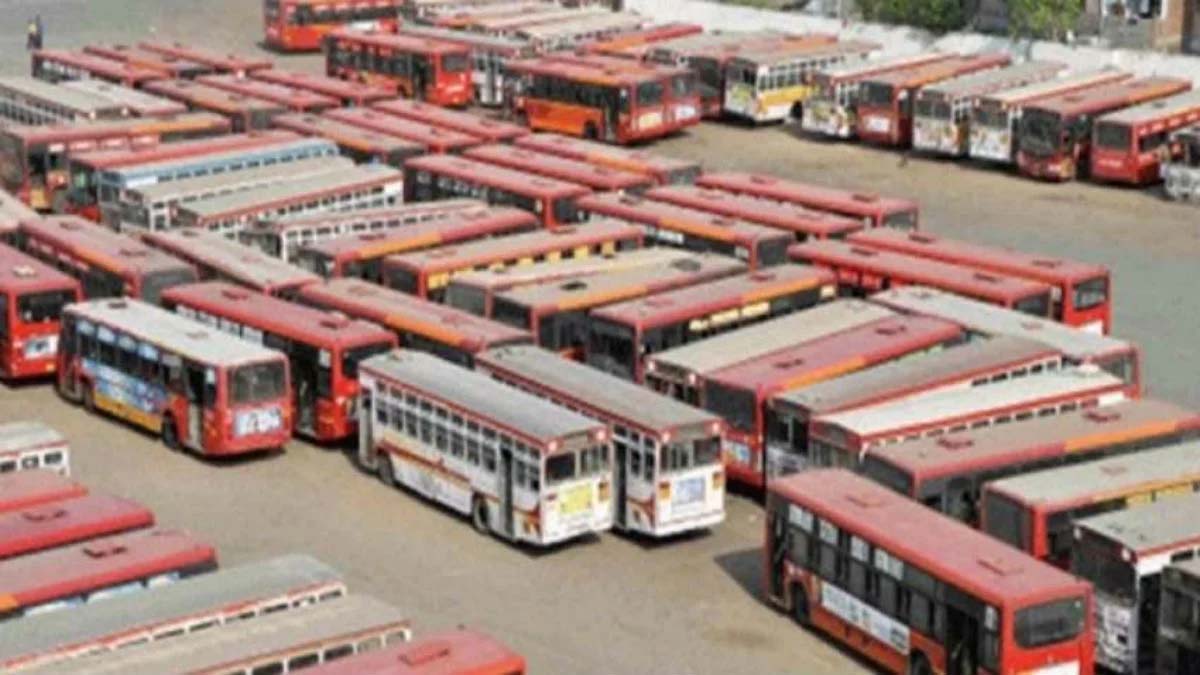 Border Disputes | సరిహద్దు వివాదం.. కర్ణాటకకు బస్సు సర్వీసులు నిలిపేసిన మహారాష్ట్ర Border Disputes | సరిహద్దు వివాదం.. కర్ణాటకకు బస్సు సర్వీసులు నిలిపేసిన మహారాష్ట్ర