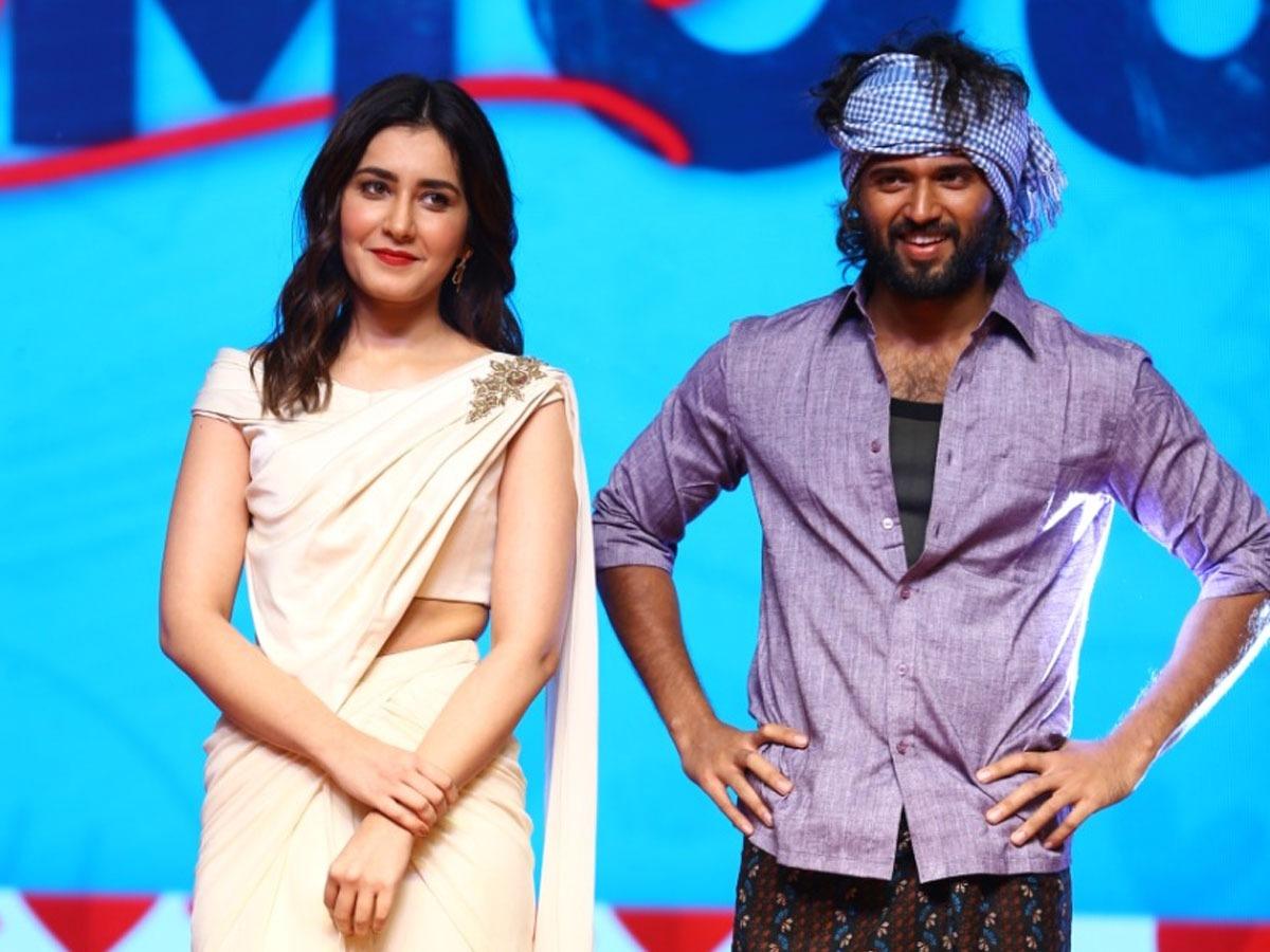 విజయ్ దేవరకొండ ఓకే అంటే.. ఆ హీరోయిన్పెళ్లి కూడా చేసుకుంటుందట! విజయ్ దేవరకొండ ఓకే అంటే.. ఆ హీరోయిన్పెళ్లి కూడా చేసుకుంటుందట!