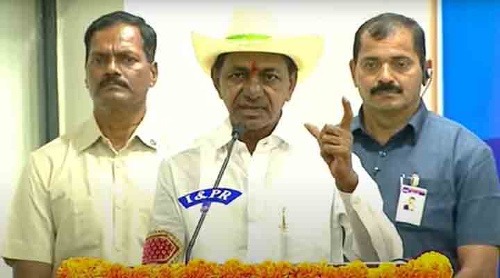 కళ్లలో నీళ్లు పెట్టుకుని బాధ పడ్డాం: సీఎం కేసీఆర్ కళ్లలో నీళ్లు పెట్టుకుని బాధ పడ్డాం: సీఎం కేసీఆర్