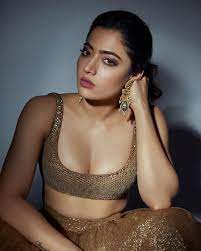 Rashmika Mandanna | రష్మికకు.. ఇంతకు ముందు ఏ హీరోయిన్కి దక్కని గౌరవం! Rashmika Mandanna | రష్మికకు.. ఇంతకు ముందు ఏ హీరోయిన్కి దక్కని గౌరవం!