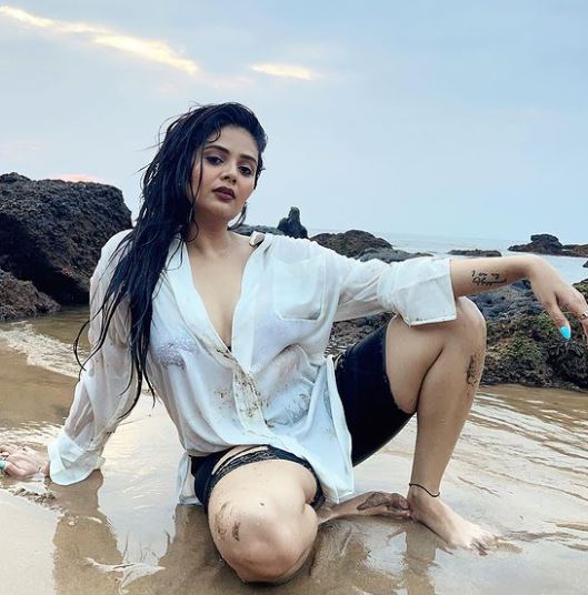 Sreemkhi | శ్రీముఖి మాములిది కాదుగా.. పెళ్లికి ముందు ఒక్క రోజైన ఆ హీరోతో డేటింగ్ చేస్తుందట..! Sreemkhi | శ్రీముఖి మాములిది కాదుగా.. పెళ్లికి ముందు ఒక్క రోజైన ఆ హీరోతో డేటింగ్ చేస్తుందట..!