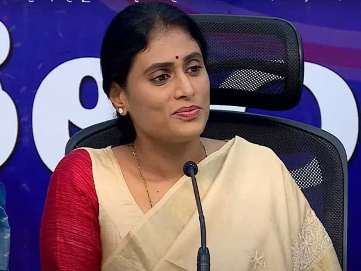 YS Sharmila | పాలమూరు ప్రాజెక్టుతో ఒక్క ఎకరమైనా తడిసిందా? YS Sharmila | పాలమూరు ప్రాజెక్టుతో ఒక్క ఎకరమైనా తడిసిందా?