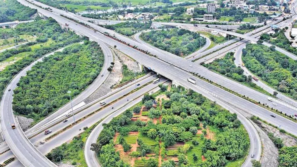 ORR కోసం.. 7,380 కోట్లు సర్కారకు చెల్లించిన IRB ఇన్ఫ్రా! ORR కోసం.. 7,380 కోట్లు సర్కారకు చెల్లించిన IRB ఇన్ఫ్రా!
