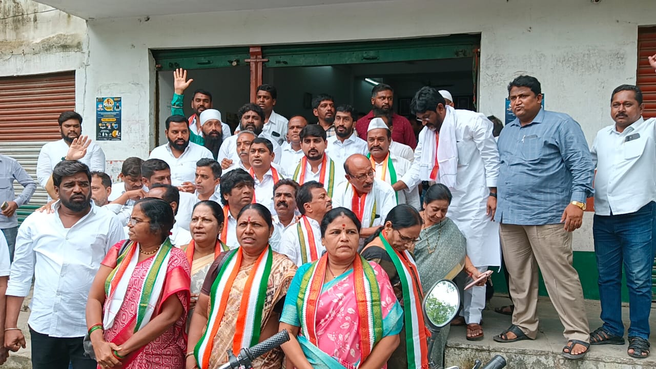 Manala Mohan Reddy | వైఫల్యాలు వెలుగులోకి వస్తాయన్న భయంతోనే అరెస్టులు: మానాల Manala Mohan Reddy | వైఫల్యాలు వెలుగులోకి వస్తాయన్న భయంతోనే అరెస్టులు: మానాల