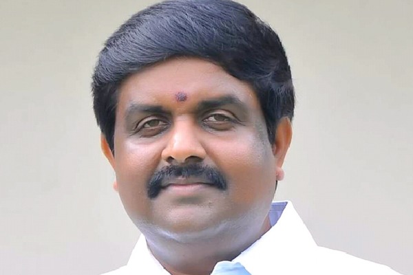 Jitta Balakrishna Reddy | కిషన్ రెడ్డి పచ్చి సమైక్యవాది.. జిట్టా బాలకృష్ణారెడ్డి సంచలన వ్యాఖ్యలు Jitta Balakrishna Reddy | కిషన్ రెడ్డి పచ్చి సమైక్యవాది.. జిట్టా బాలకృష్ణారెడ్డి సంచలన వ్యాఖ్యలు