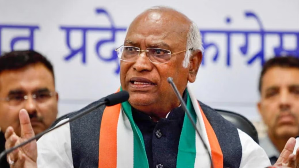 Mallikarjun Kharge | చైనా దుర్నీతిని ఎండగట్టండి: ఖర్గే