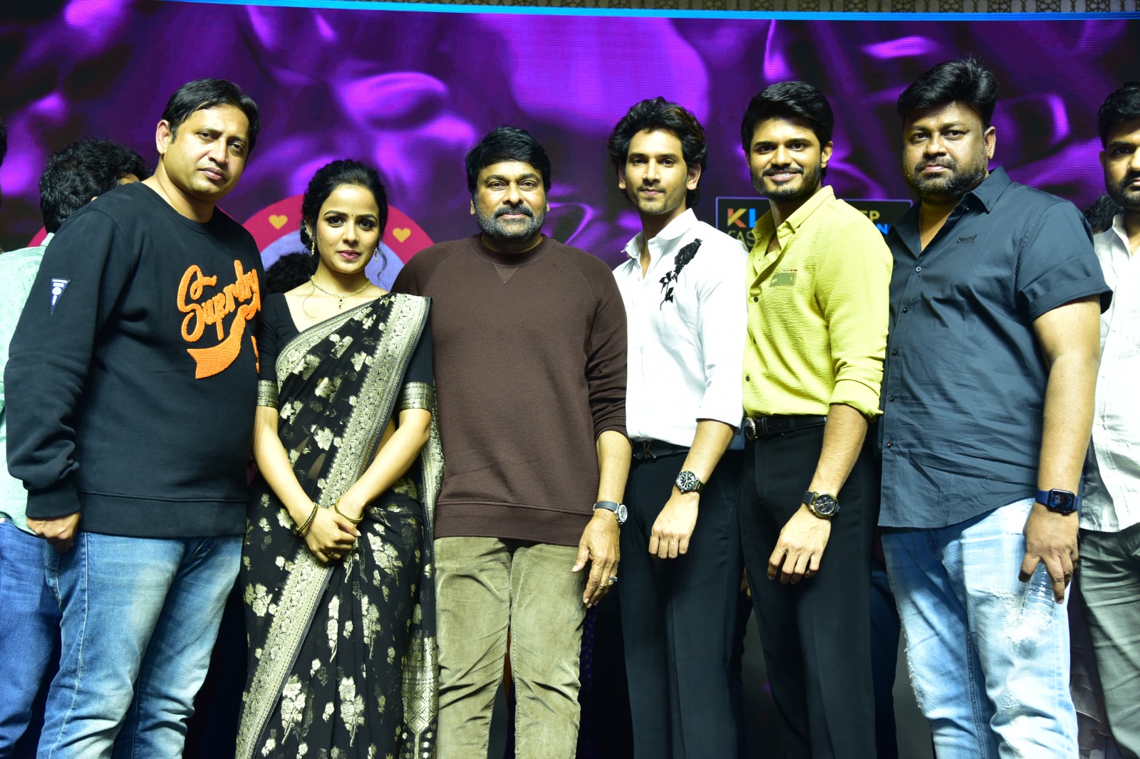Chiranjeevi | ‘బేబీ’ సినిమా క్లైమాక్స్పై నాకూ సందేహం వచ్చింది.. కానీ సాయి రాజేషే కరెక్ట్!: చిరంజీవి Chiranjeevi | ‘బేబీ’ సినిమా క్లైమాక్స్పై నాకూ సందేహం వచ్చింది.. కానీ సాయి రాజేషే కరెక్ట్!: చిరంజీవి