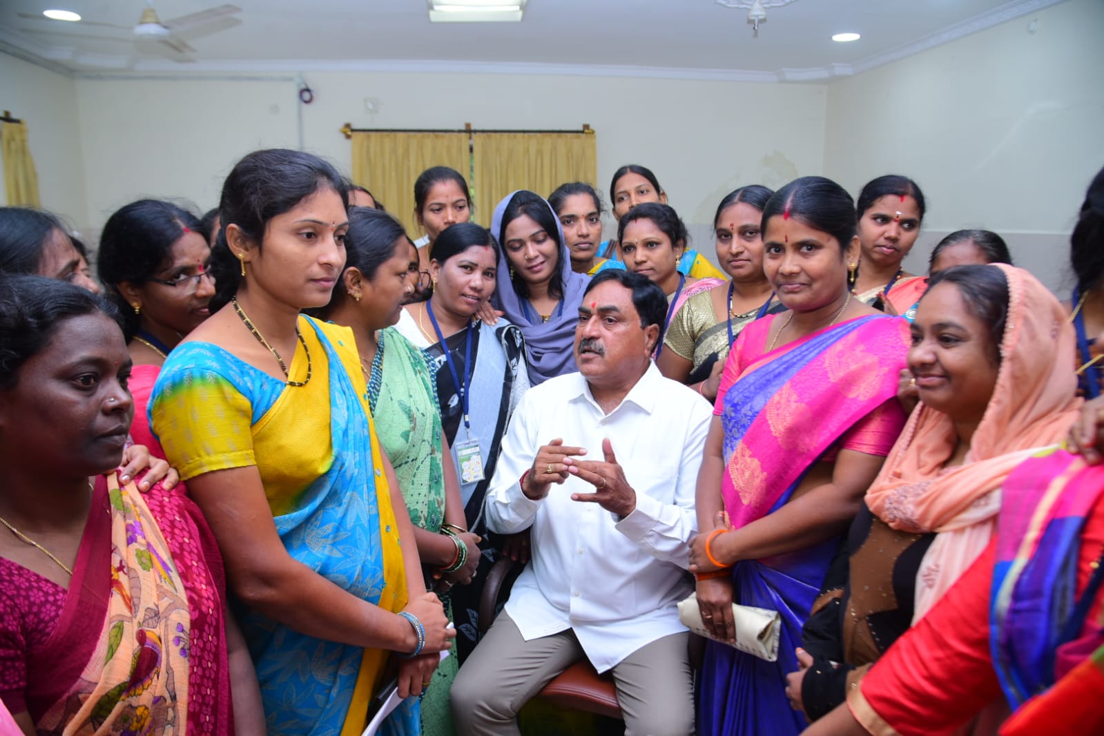 Errabelli Dayakar Rao | శభాష్! మన మహిళలకు సాటి లేరు Errabelli Dayakar Rao | శభాష్! మన మహిళలకు సాటి లేరు