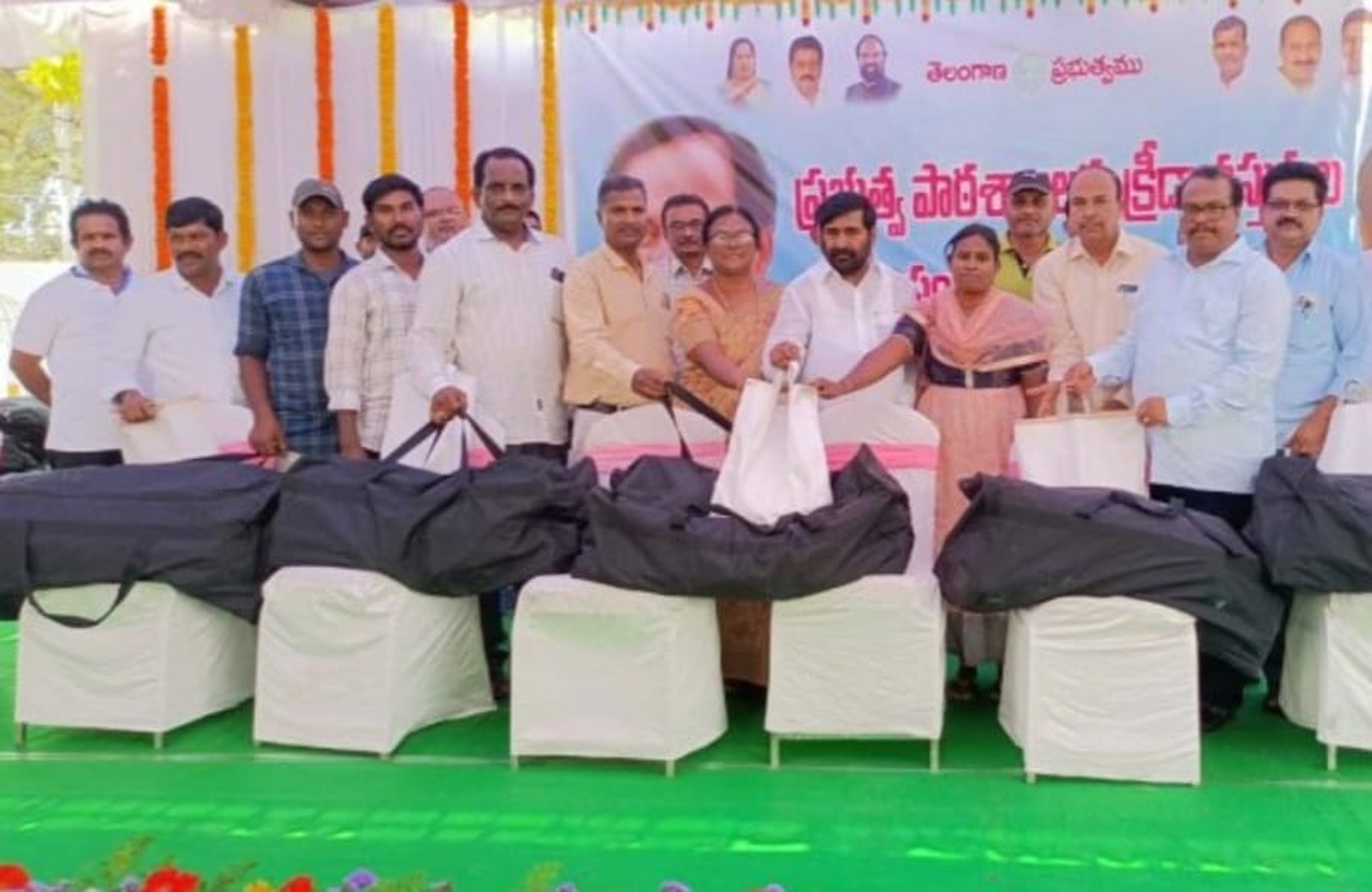 Minister Jagadish Reddy | క్రీడా హబ్గా సూర్యాపేట: మంత్రి జగదీశ్ రెడ్డి Minister Jagadish Reddy | క్రీడా హబ్గా సూర్యాపేట: మంత్రి జగదీశ్ రెడ్డి